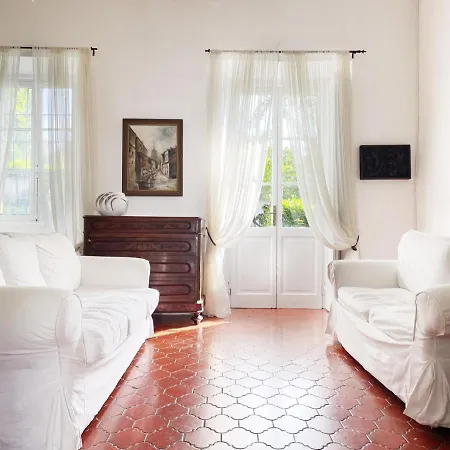 Lucio Fontana's Experience Apartment *
